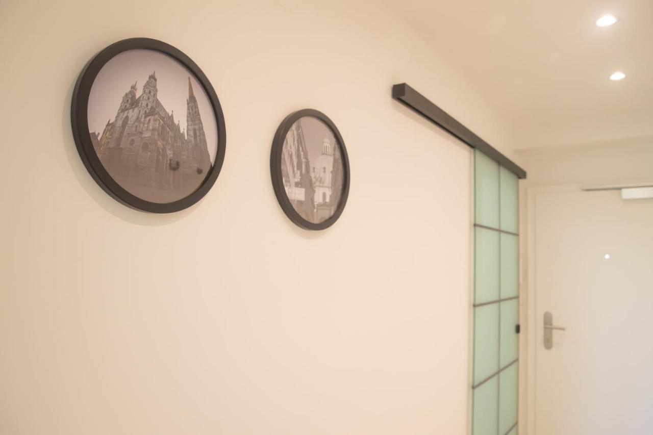 Room 4 Art Appartments Nr.1 In Vienna Center Luaran gambar