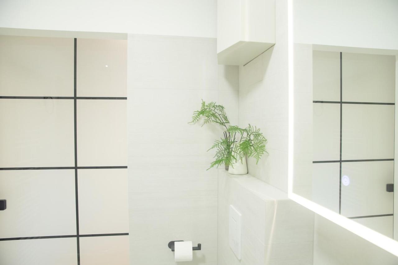 Room 4 Art Appartments Nr.1 In Vienna Center Luaran gambar